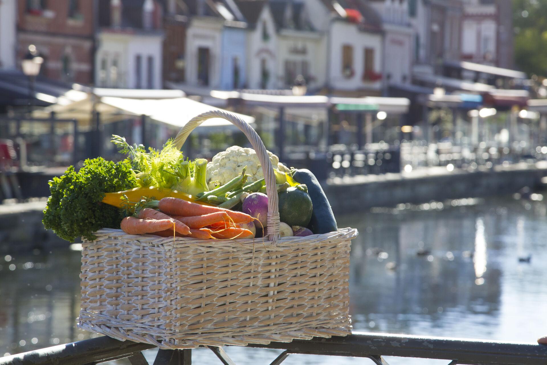Marché de légumes à l'Île aux fruits